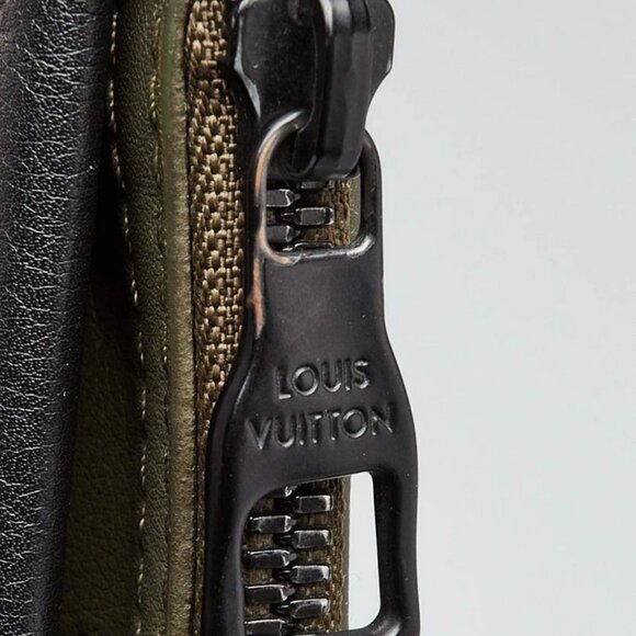 Louis Vuitton Black/Green Monogram Shadow Embossed Leather Double Flat - Picture 7 of 12